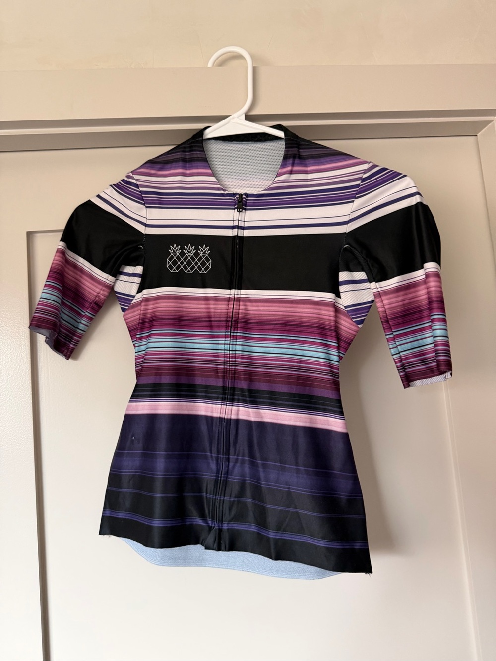 Women’s Tres Piñas bike jersey